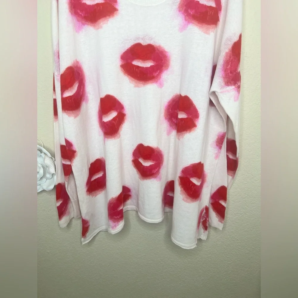 NTM: Lane Bryant Off White, Red & Pink Lipstick Lips Sweater Sz 26/28